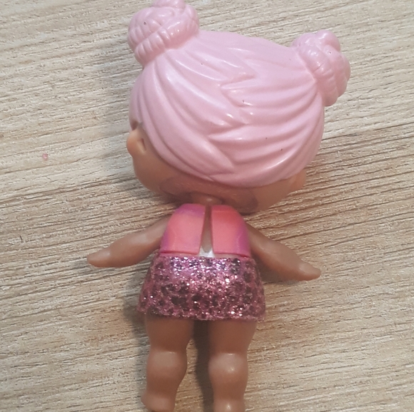 25 Piece LOL Surprise Dolls Lot: Dawn Doll, Pet Cat, Winking Lil Baby + 22 Items - Picture 4 of 13